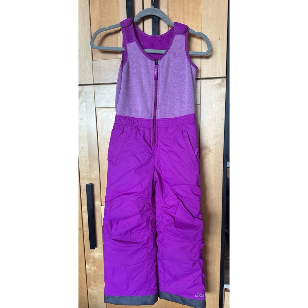 LLBean kids snow ski bib size 6x-7 worn once in almost new shape.